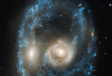 哈勃拍攝了一個碰撞星系系統(tǒng)準(zhǔn)備在萬圣節(jié)嚇到你
