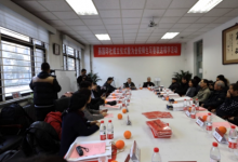 北京大學(xué)燕園印社為全校師生寫春聯(lián)送福字活動(dòng)舉行