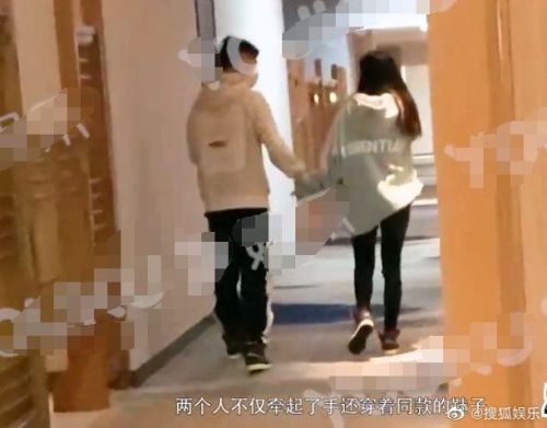 KPL教練胖胖和何泓姍戀情曝光破圈，何泓姍回應(yīng)：要當(dāng)國(guó)服第一魯班！