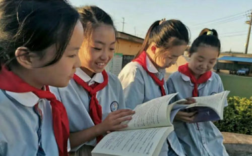 書香進校園 海豹閱讀打造小學(xué)生優(yōu)秀共讀種子班級