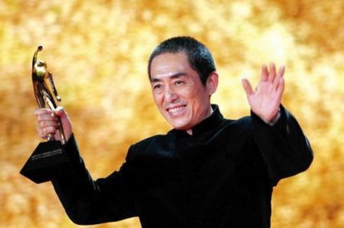 張藝謀68歲生日有誰(shuí)來(lái)參加/哪些人來(lái)祝福 張藝謀68歲生日四代謀女郎齊祝福