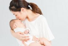 新生兒母乳性黃疸應(yīng)該如何治療呢
