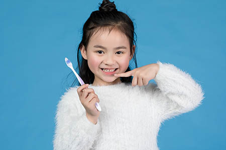 卡通櫻桃簡(jiǎn)筆畫(huà)的畫(huà)法1