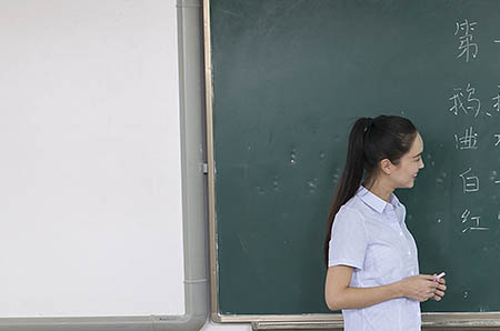 海底潛艇簡(jiǎn)筆畫(huà)4