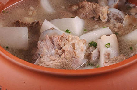 卡通蘿卜簡(jiǎn)筆畫(huà)的畫(huà)法2