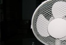 日常生活:風(fēng)扇轉(zhuǎn)的慢是什么原因?