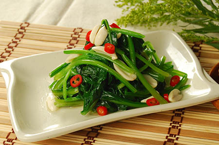 簡(jiǎn)單彩色圣誕樹小卡片制作方法4