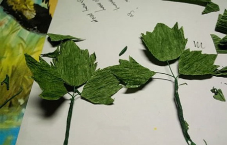 皺紋紙彩色玫瑰花制作方法5